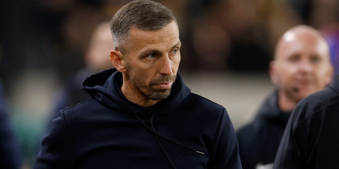 O’Neil upgrade: Wolves considering move for 4-2-3-1 manager who Pep loves