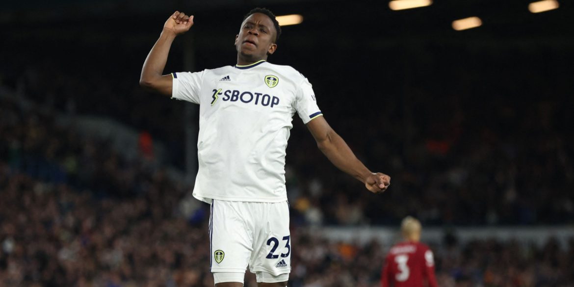 Leeds could sign dream Sinisterra replacement on deadline day