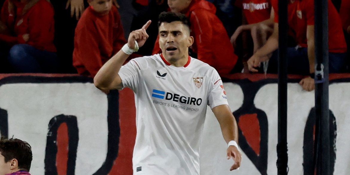 Club now hoping Aston Villa will bid for “top defender” after blocking move